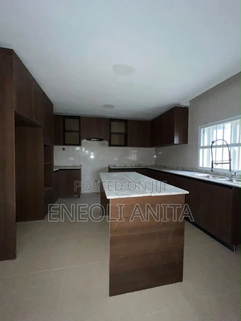 5bdrm Duplex in Wuye for sale