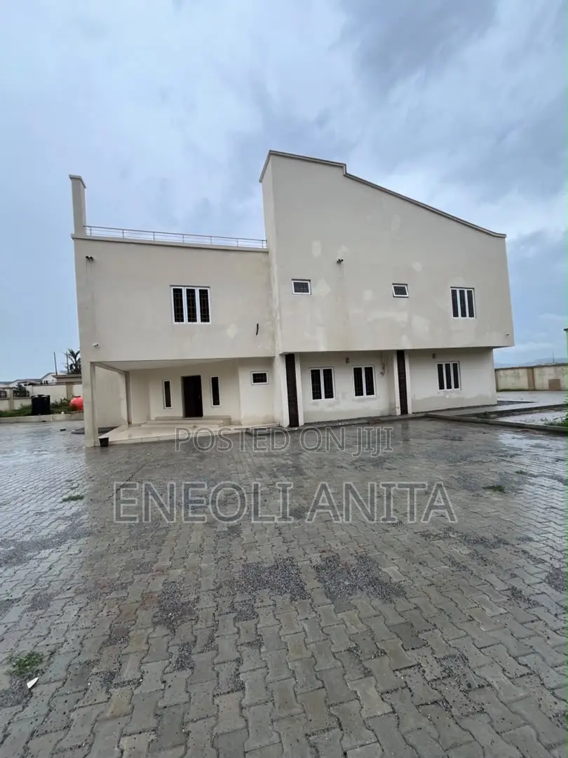 5bdrm Duplex in Wuye for sale