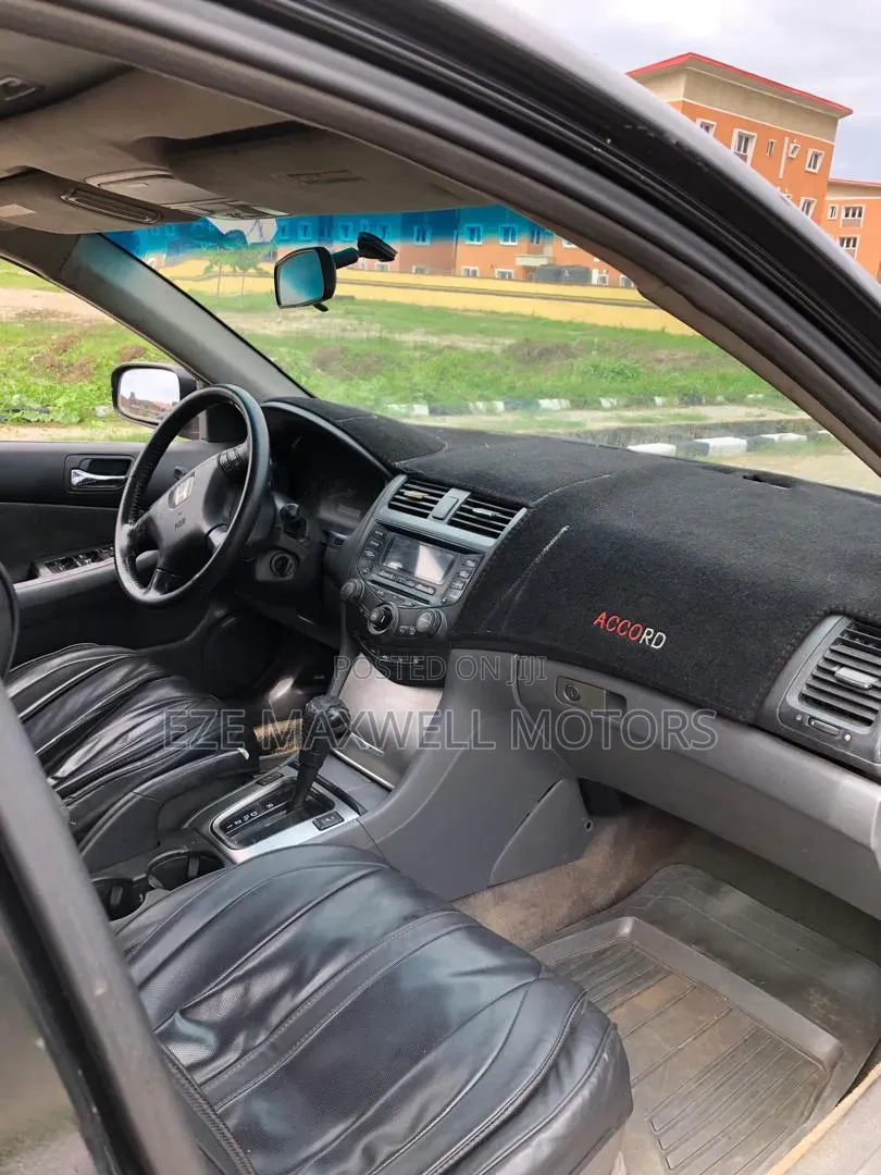 Honda Accord 2004 Black