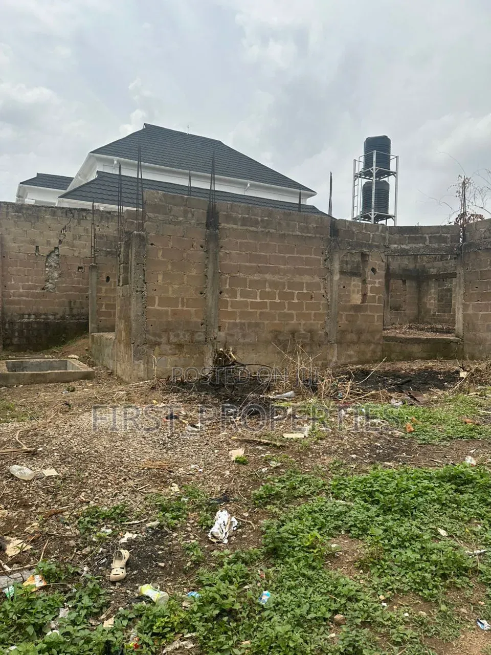 4bdrm Duplex in Tella Off Akobo for sale