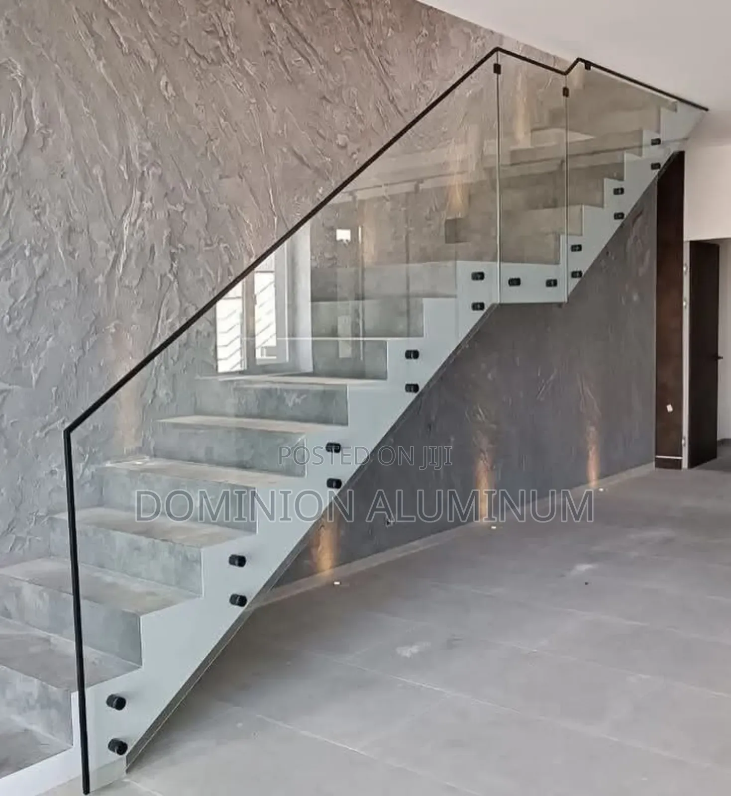 10 Mm Step Case Balcony Glass