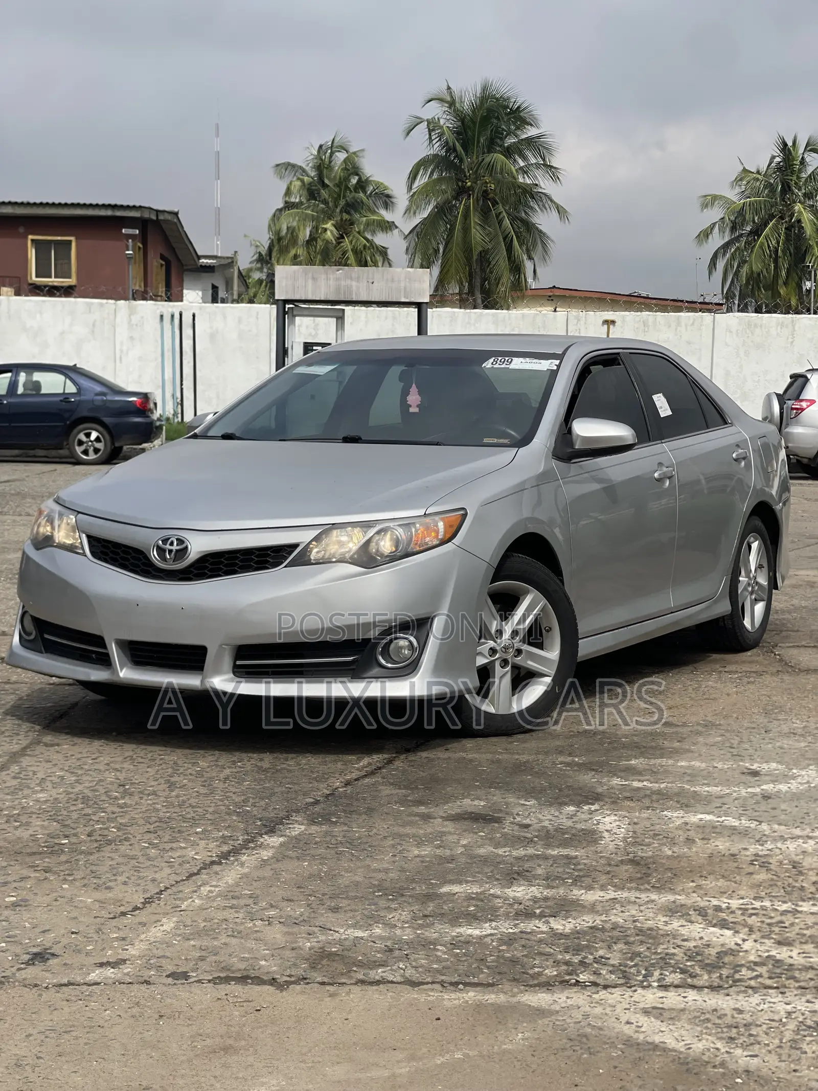 Toyota Camry SE Sport 4dr Sedan (2.5L 4cyl 6A) 2014 Silver