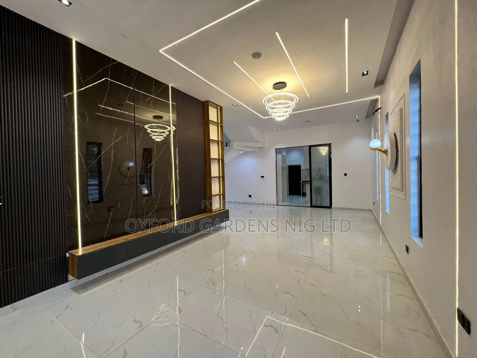 5bdrm Duplex in Ikota Gra Estate for sale