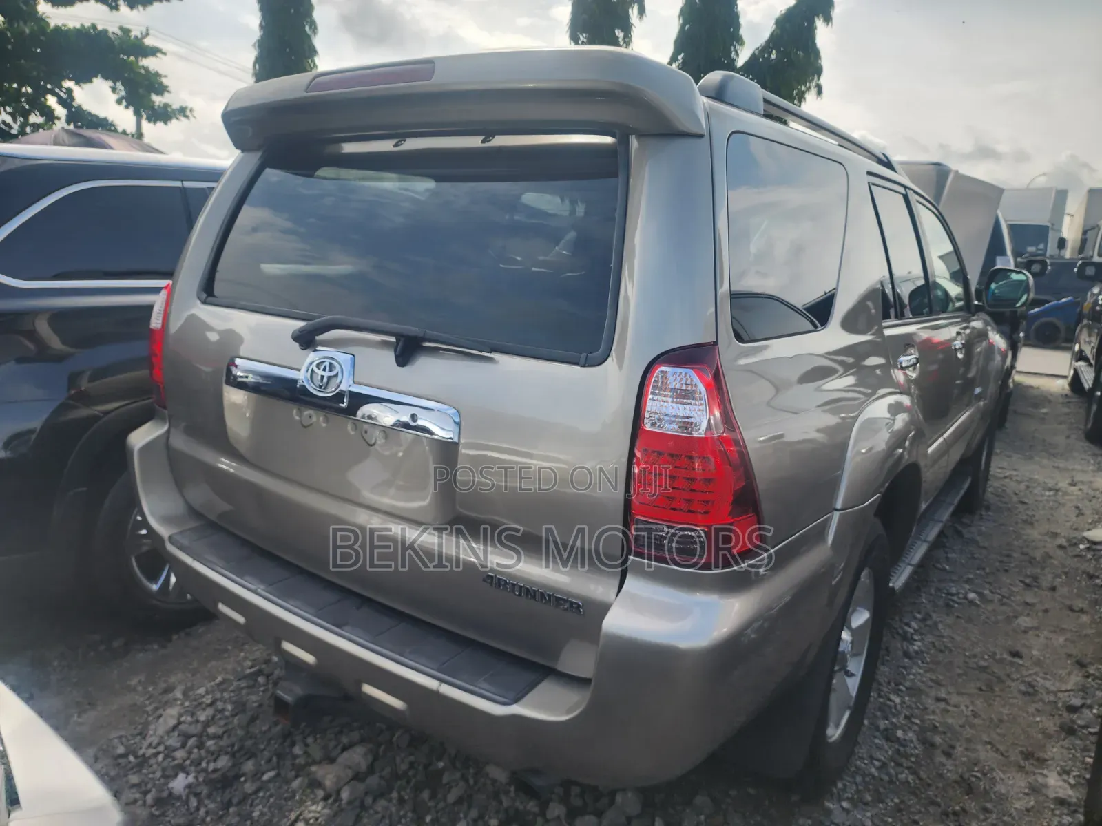 Toyota 4-Runner 2011 Gray