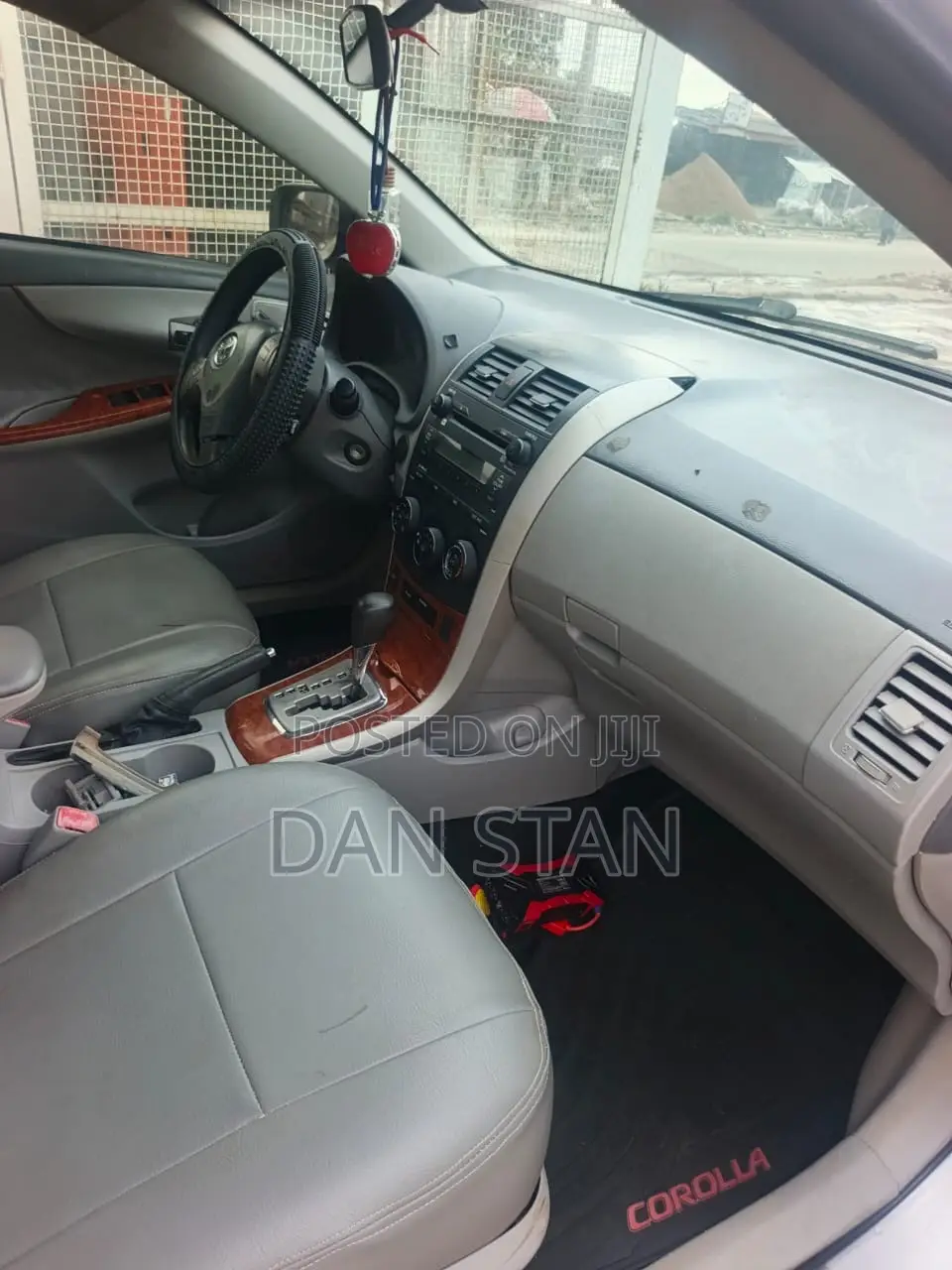 Toyota Corolla 2009 Silver