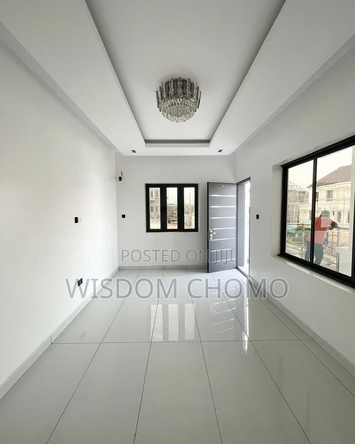 Perfect Painting and Screeding /Wallpaper Installation