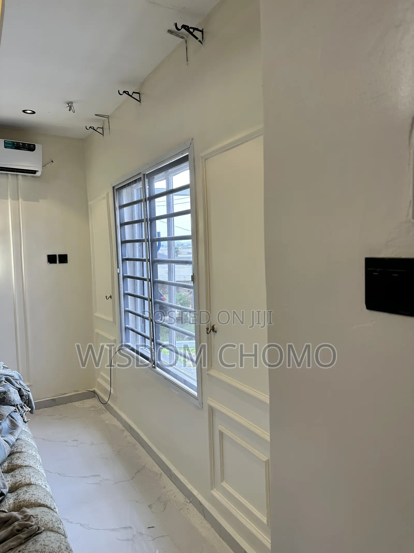 Perfect Painting and Screeding /Wallpaper Installation