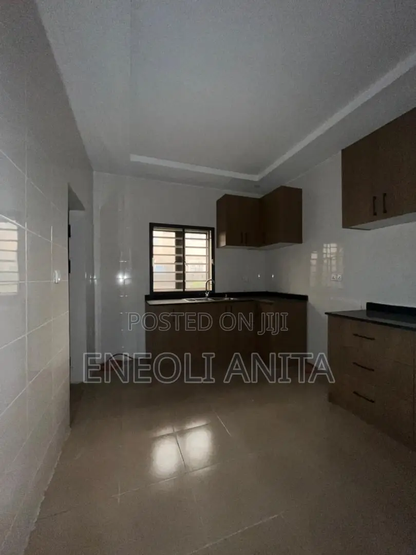 3bdrm Block of Flats in Jahi for rent