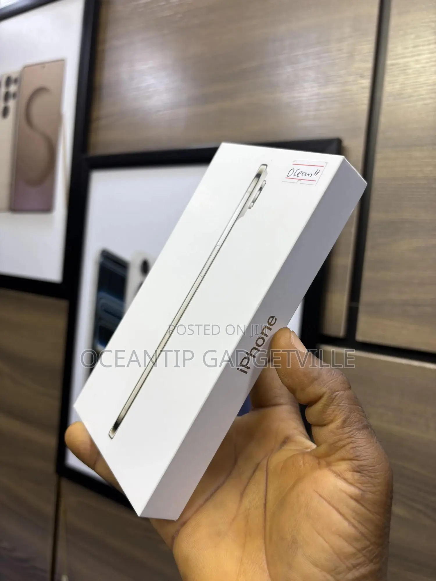 New Apple iPhone Air 512 GB Gold