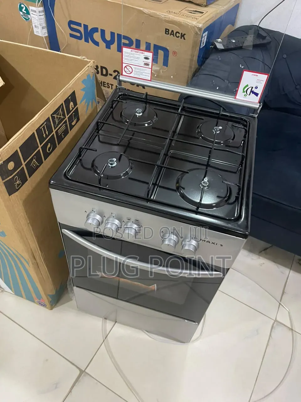 Maxi Kitchen Gas Cooker 50x50 – 4 Burner Black Grey