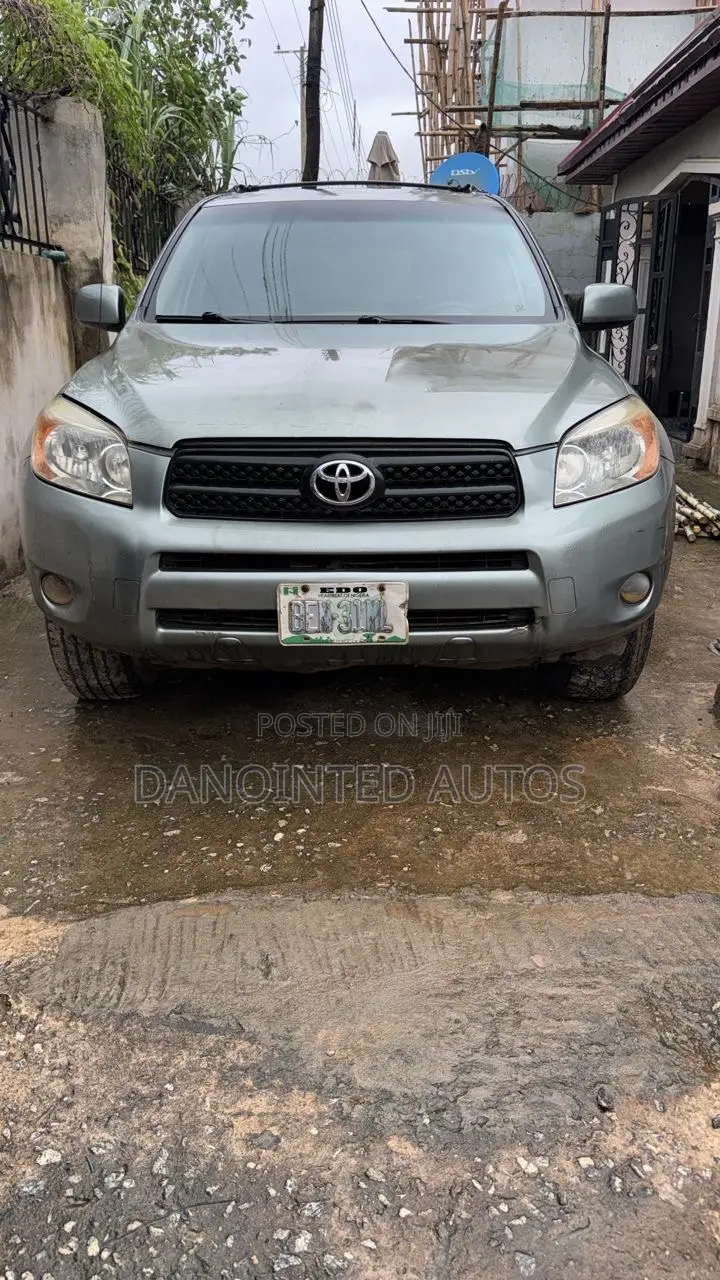 Toyota RAV4 2007 Green