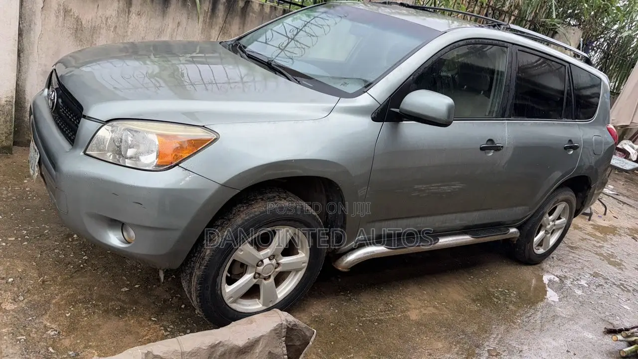 Toyota RAV4 2007 Green