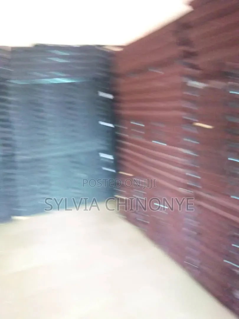 Roman Best Metro Tiles Color Best Grade With 50 Years Warranty