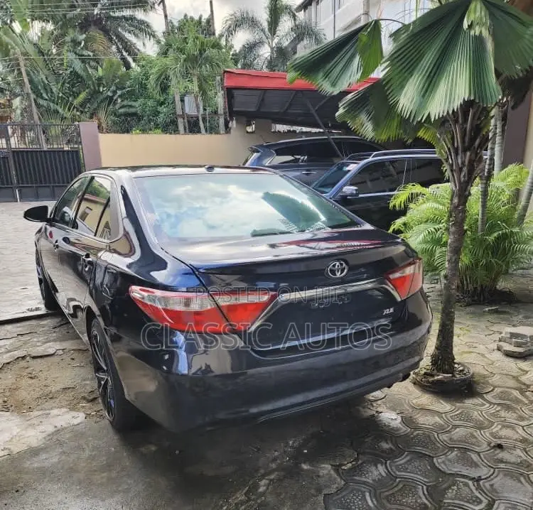 Toyota Camry 2015 Blue