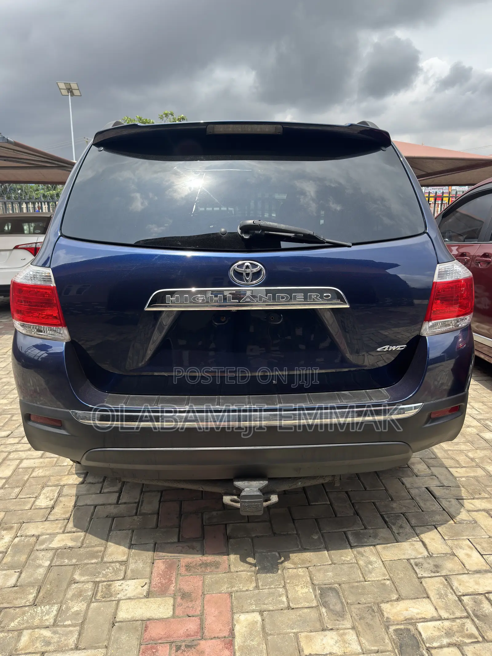 Toyota Highlander SE 2012 Blue