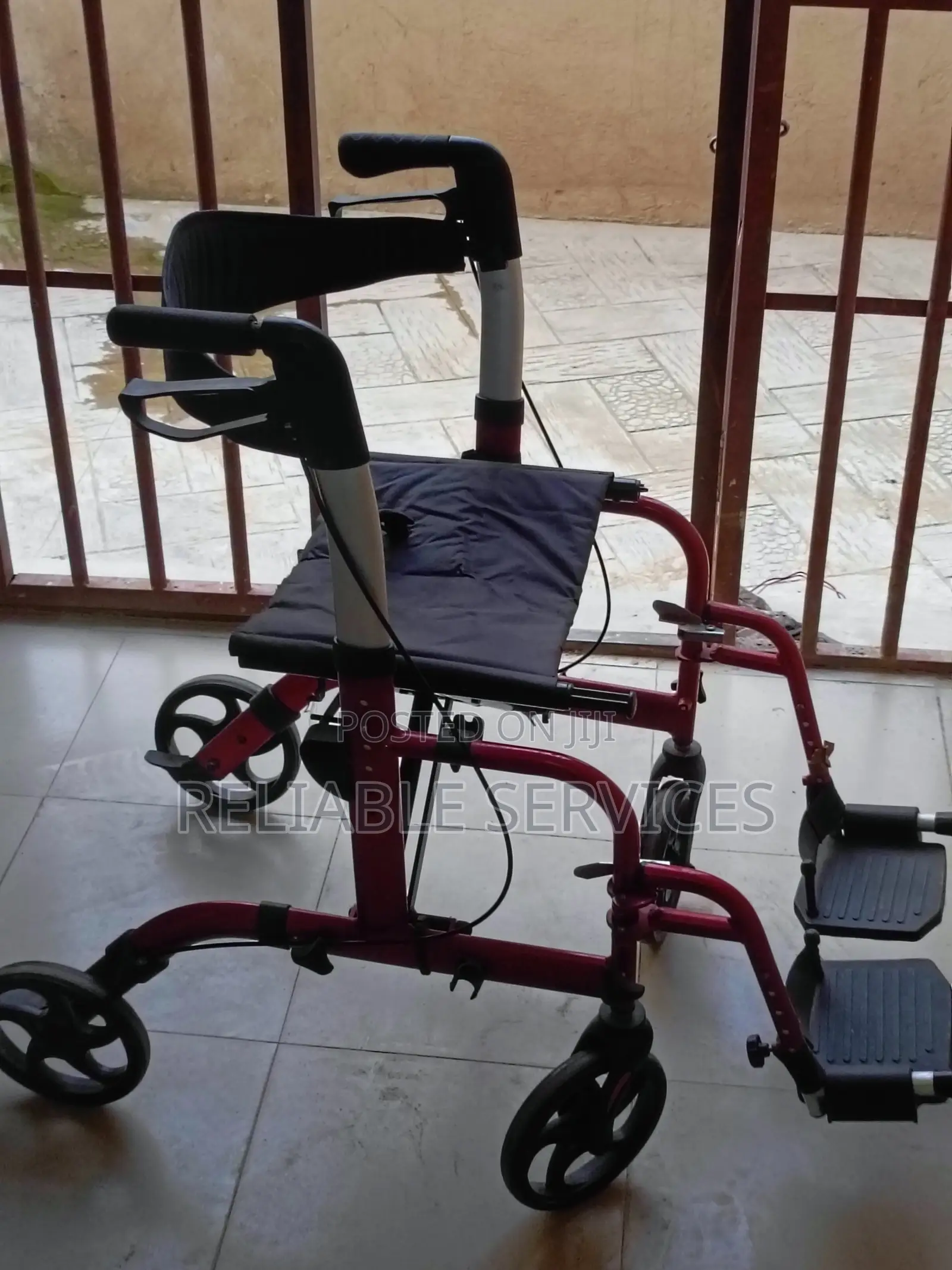 Vevor 2 in 1 Rollator Walker and Wheelchair Combo
