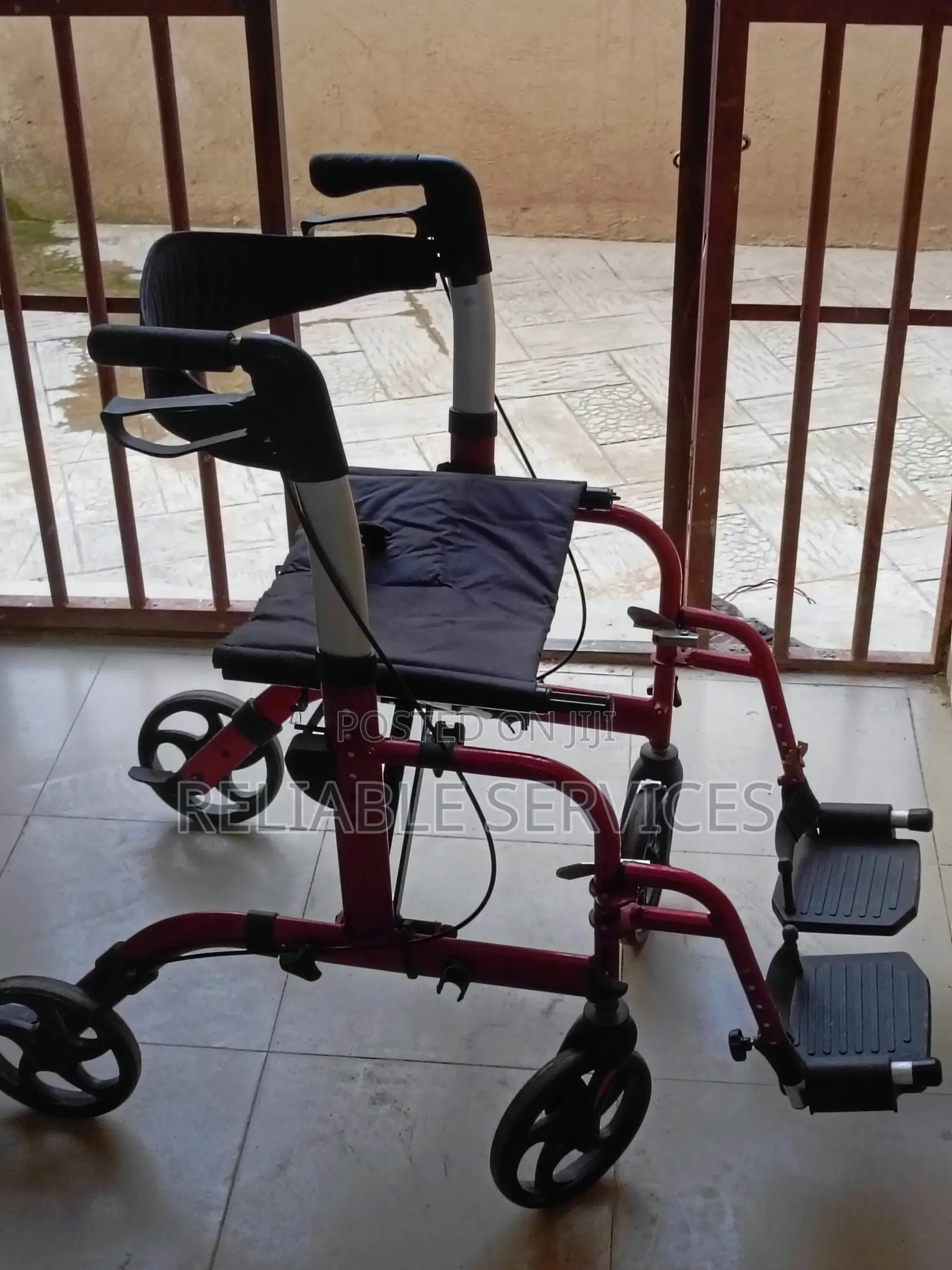 Vevor 2 in 1 Rollator Walker and Wheelchair Combo