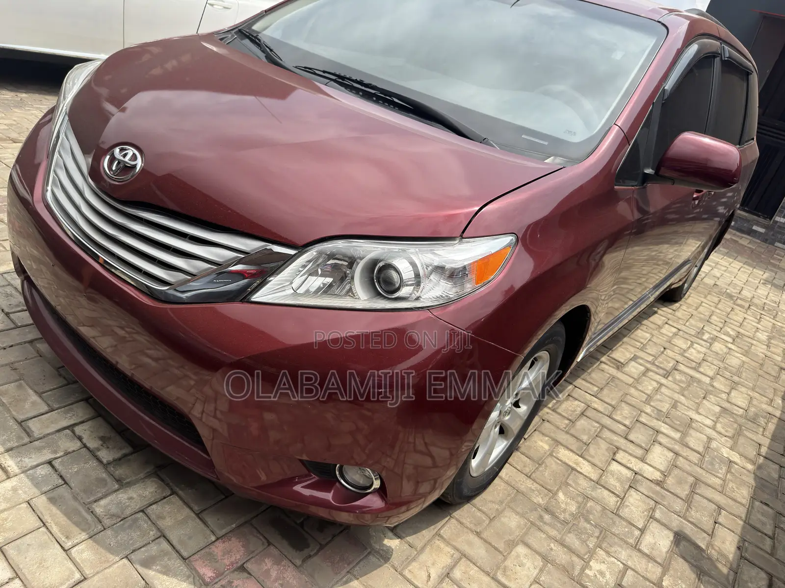 Toyota Sienna SE 8 Passenger 2011 Maroon