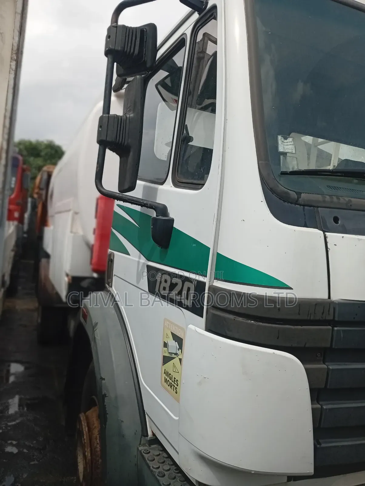 Mercedes 1820 Straight Engine 6 Tyres
Aluminium Water Tanker