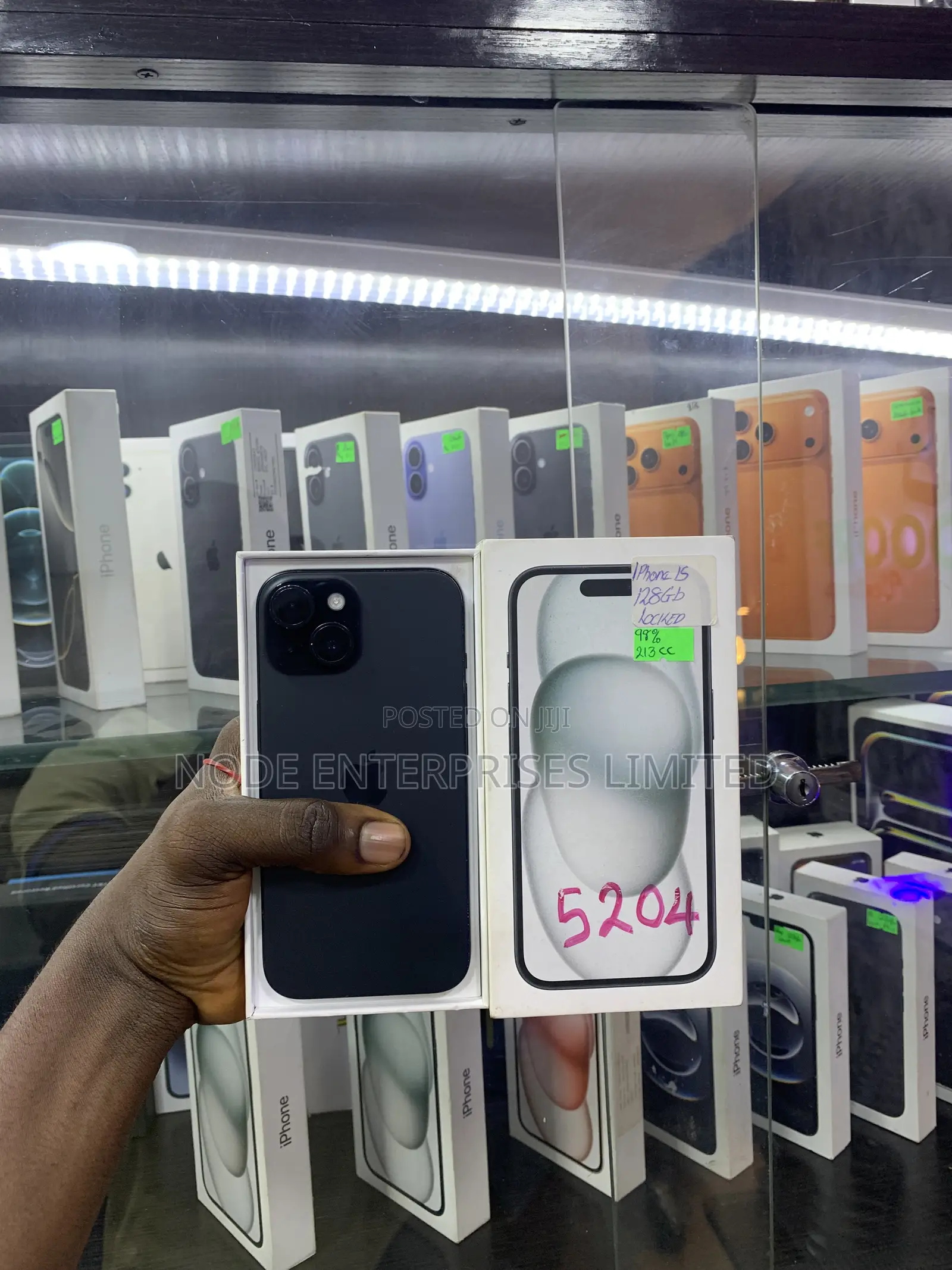 New Apple iPhone 15 128 GB Black