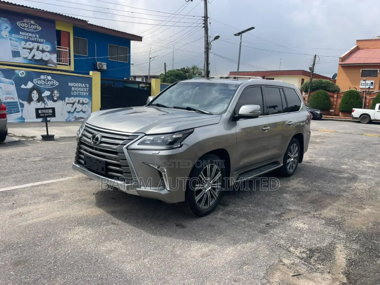 Lexus LX 570 AWD 2016 Gray