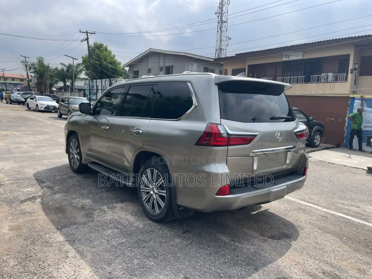 Lexus LX 570 AWD 2016 Gray