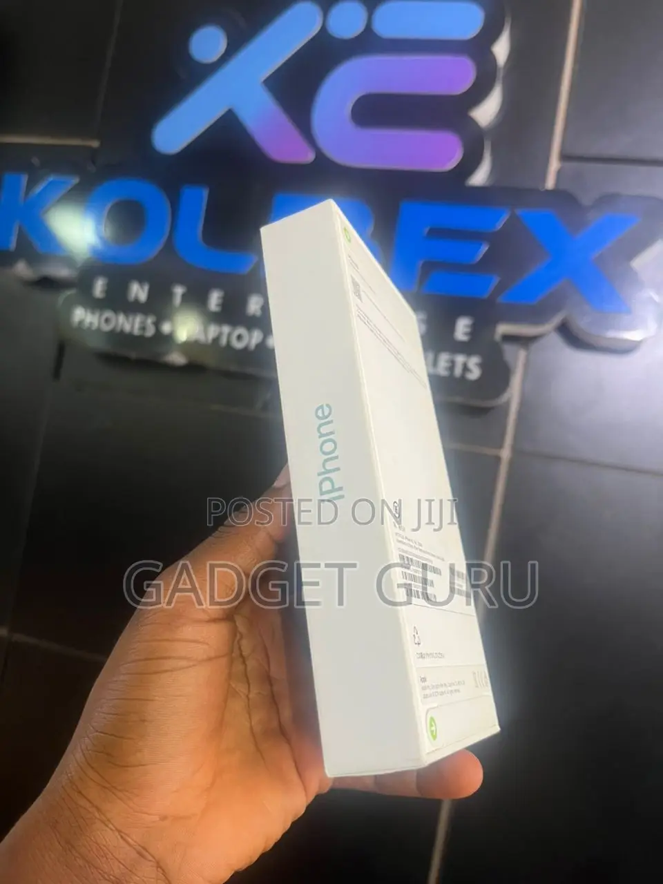 New Apple iPhone 16 128 GB Blue