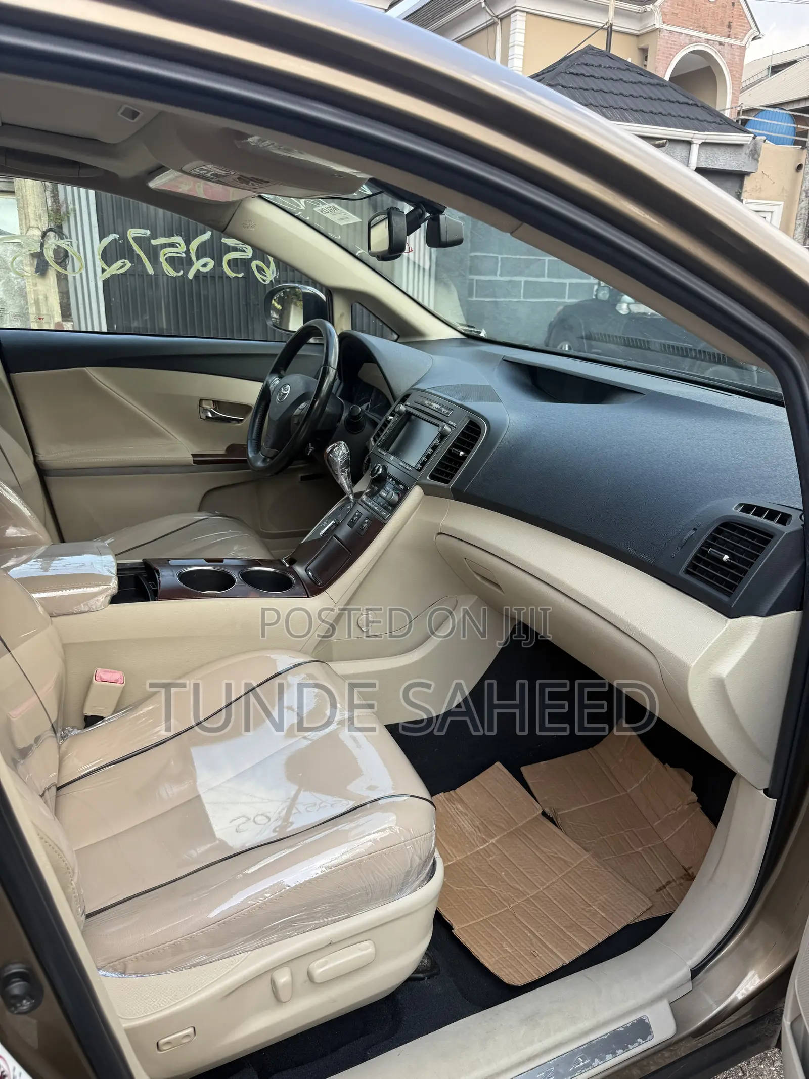 Toyota Venza XLE 2010 Brown