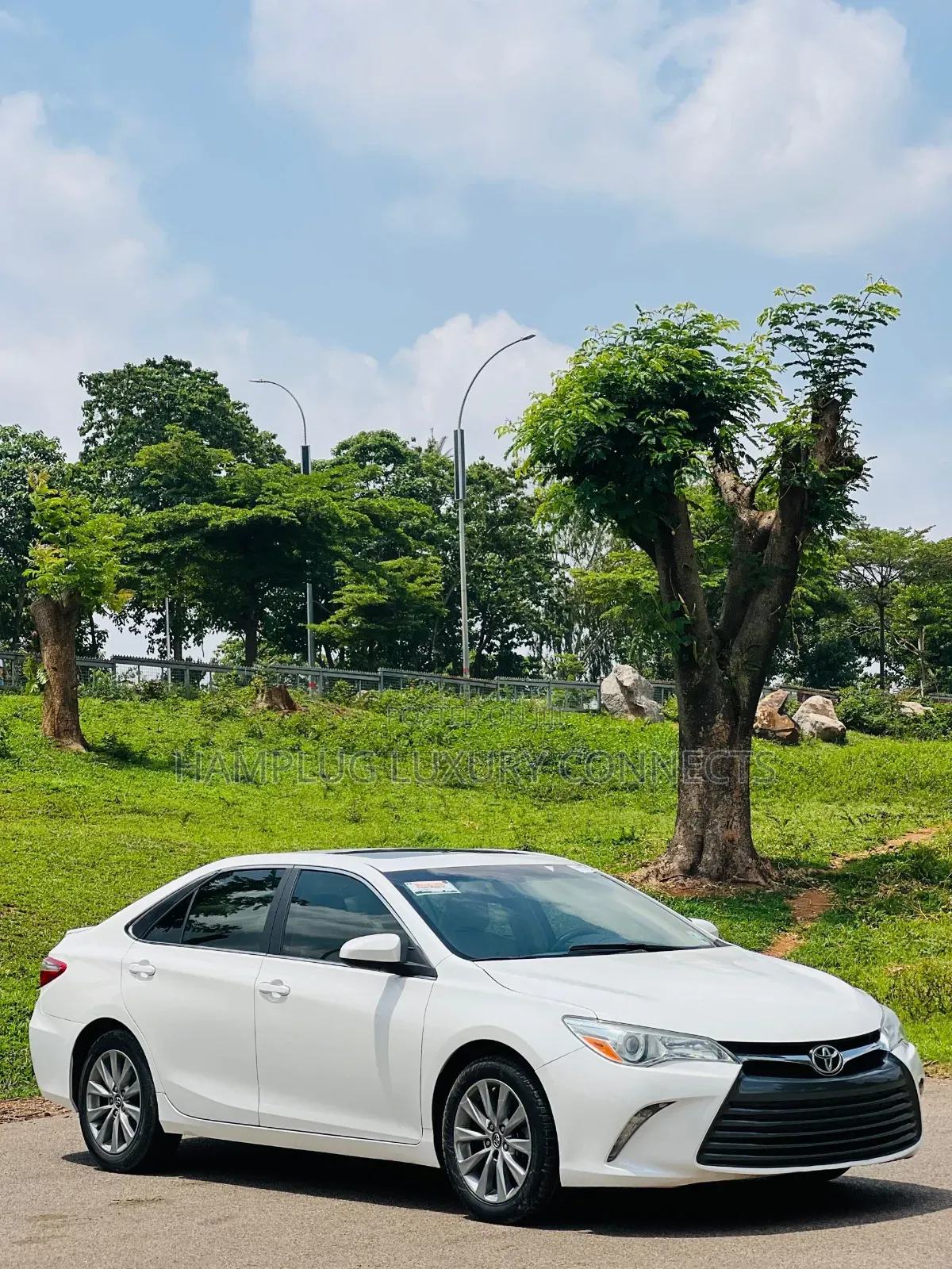 Toyota Camry 2016 White
