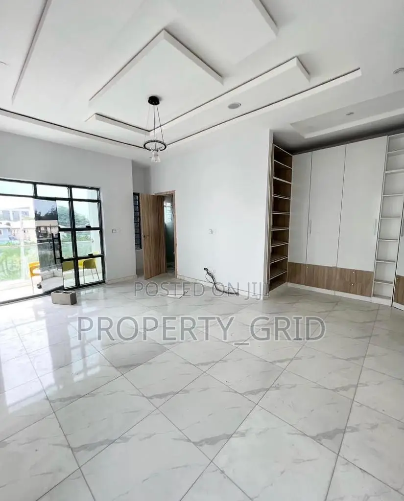 4bdrm Duplex in Lekki County, Ikota for rent