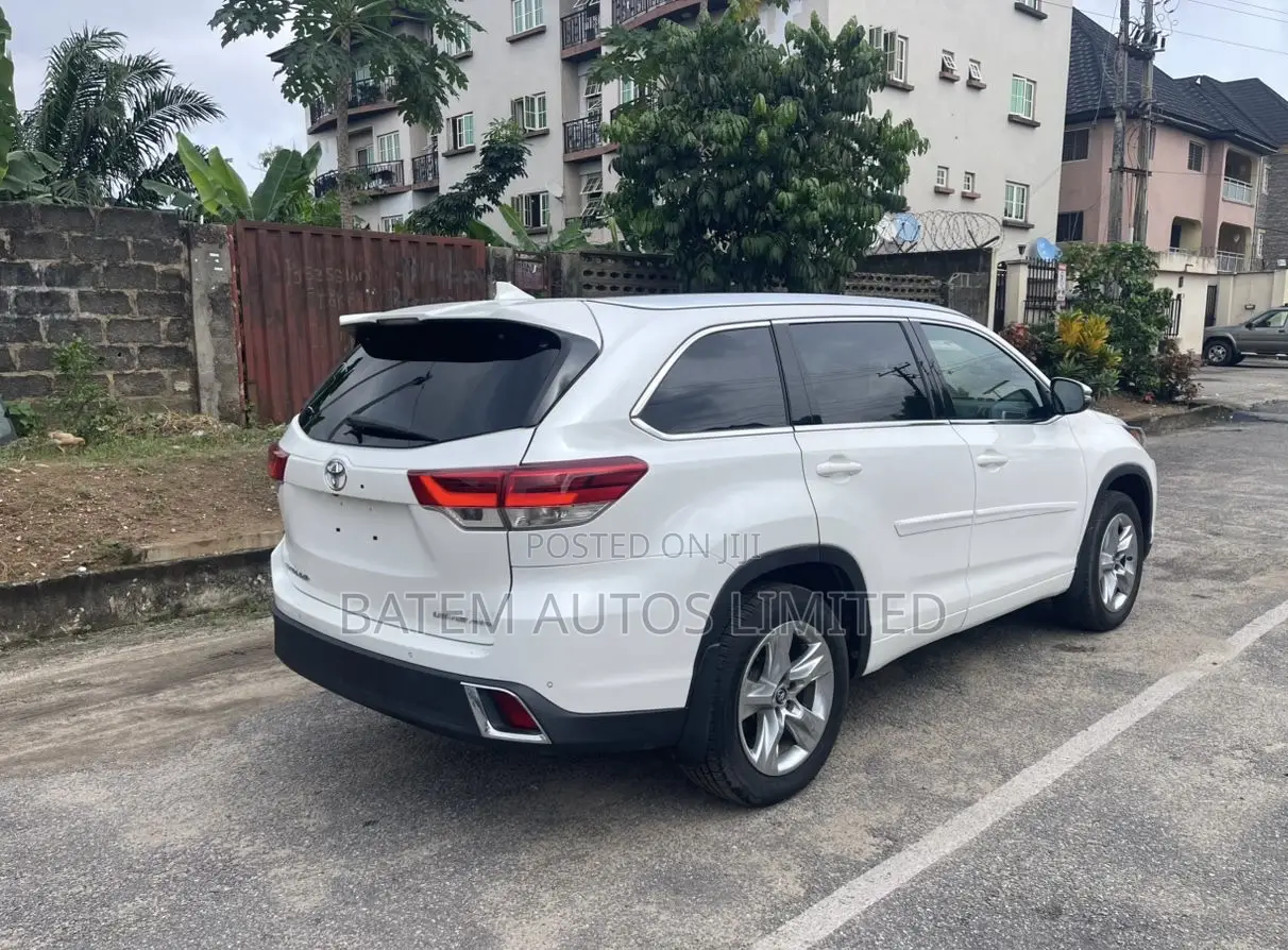 Toyota Highlander Limited Platinum 2019 White