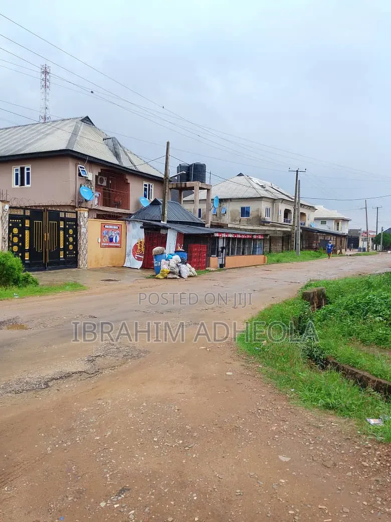 Isheri Graceland Estate, Egbeda Neighborhood.