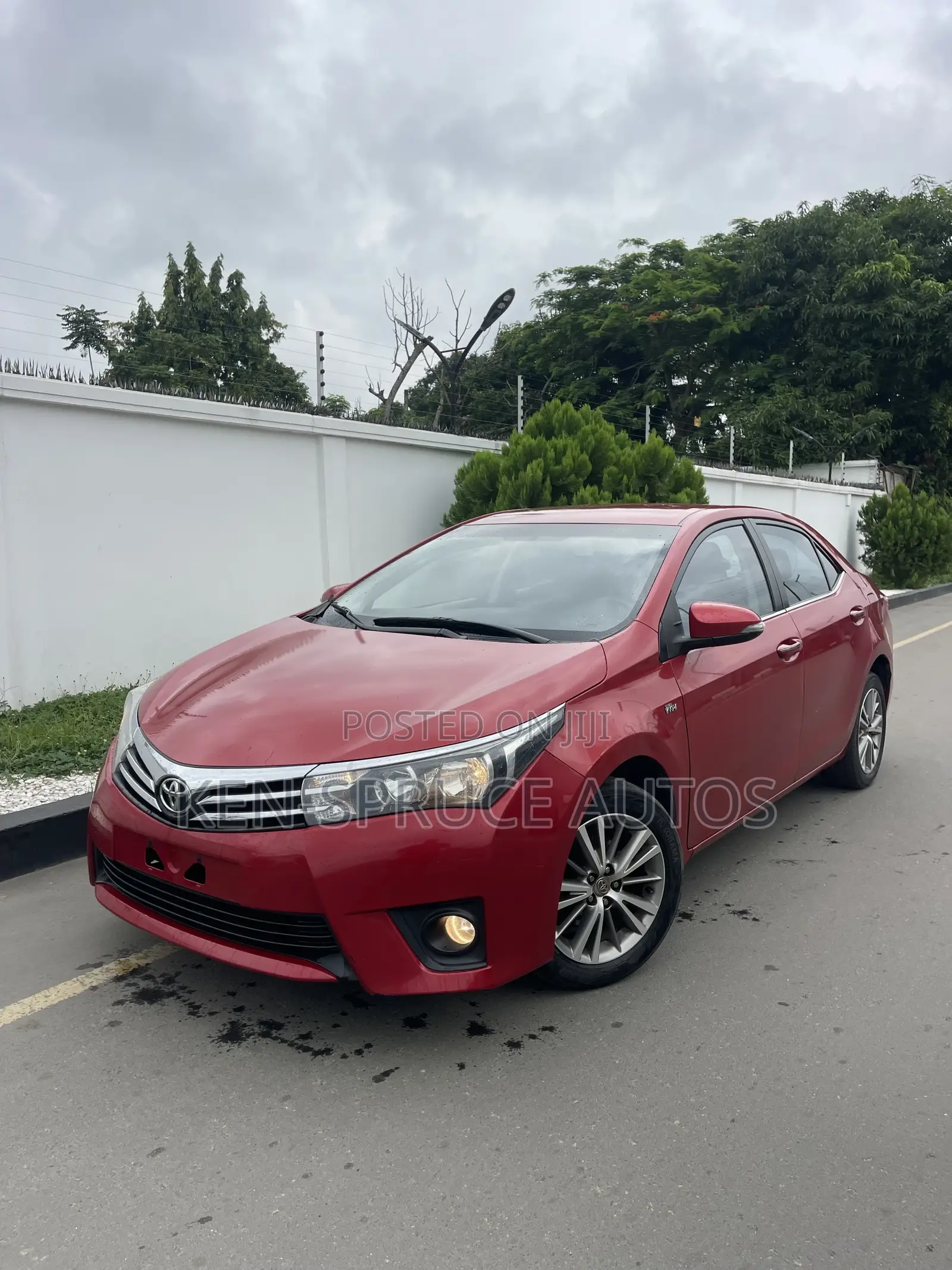 Toyota Corolla LE Eco Premium 4dr Sedan (1.8L 4cyl CVT) 2015 Red