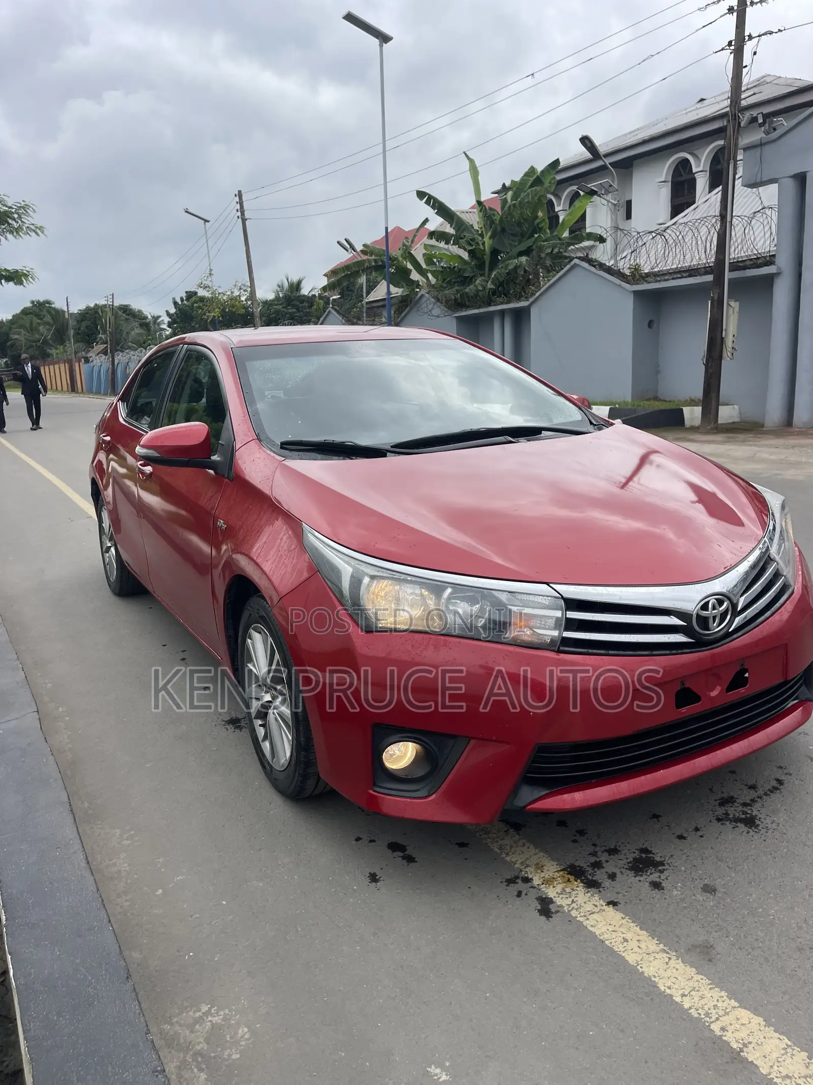 Toyota Corolla LE Eco Premium 4dr Sedan (1.8L 4cyl CVT) 2015 Red
