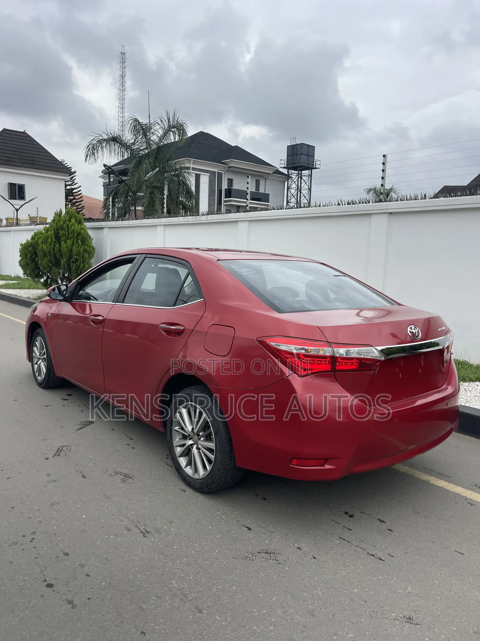 Toyota Corolla LE Eco Premium 4dr Sedan (1.8L 4cyl CVT) 2015 Red