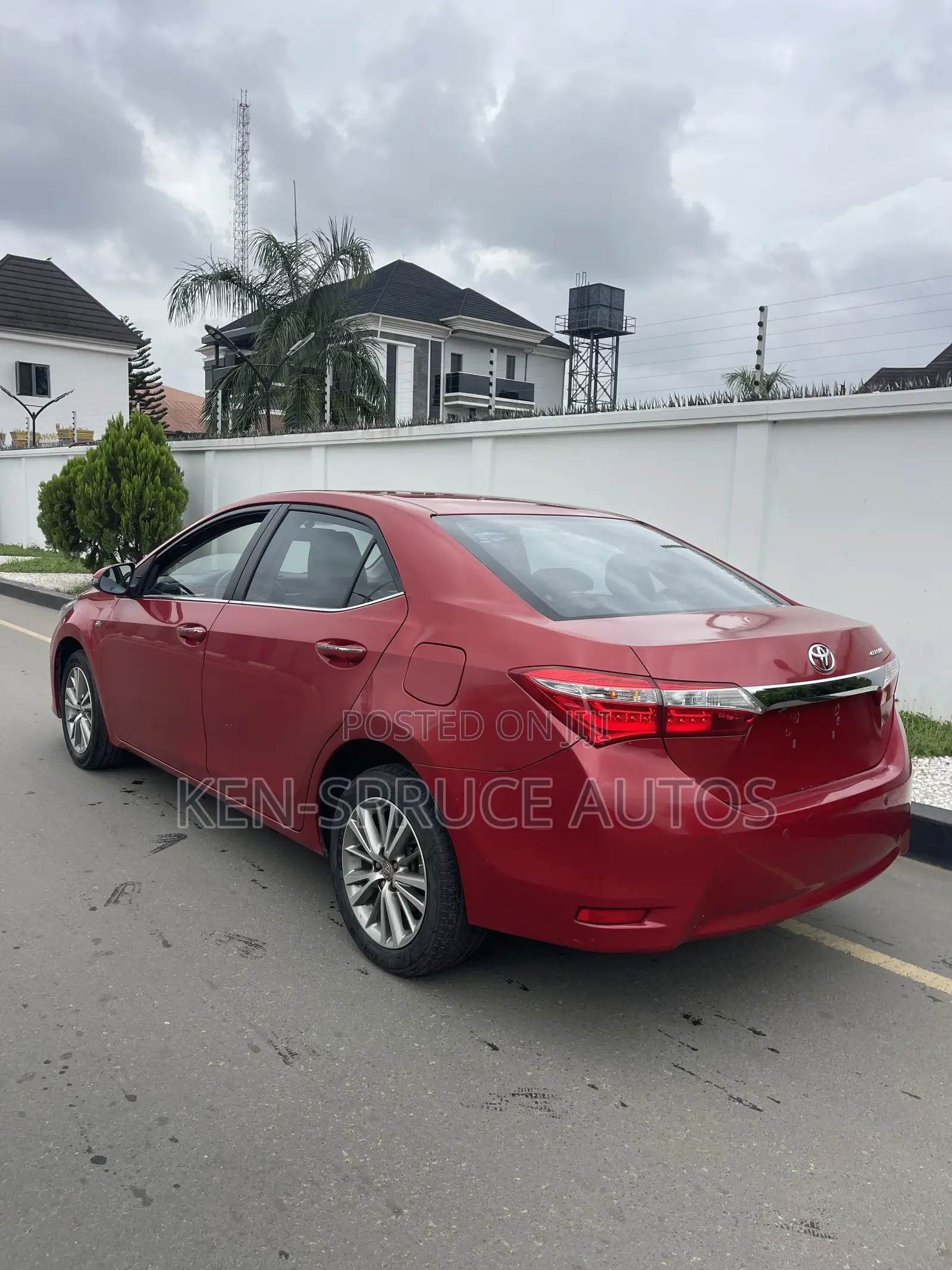 Toyota Corolla LE Eco Premium 4dr Sedan (1.8L 4cyl CVT) 2015 Red