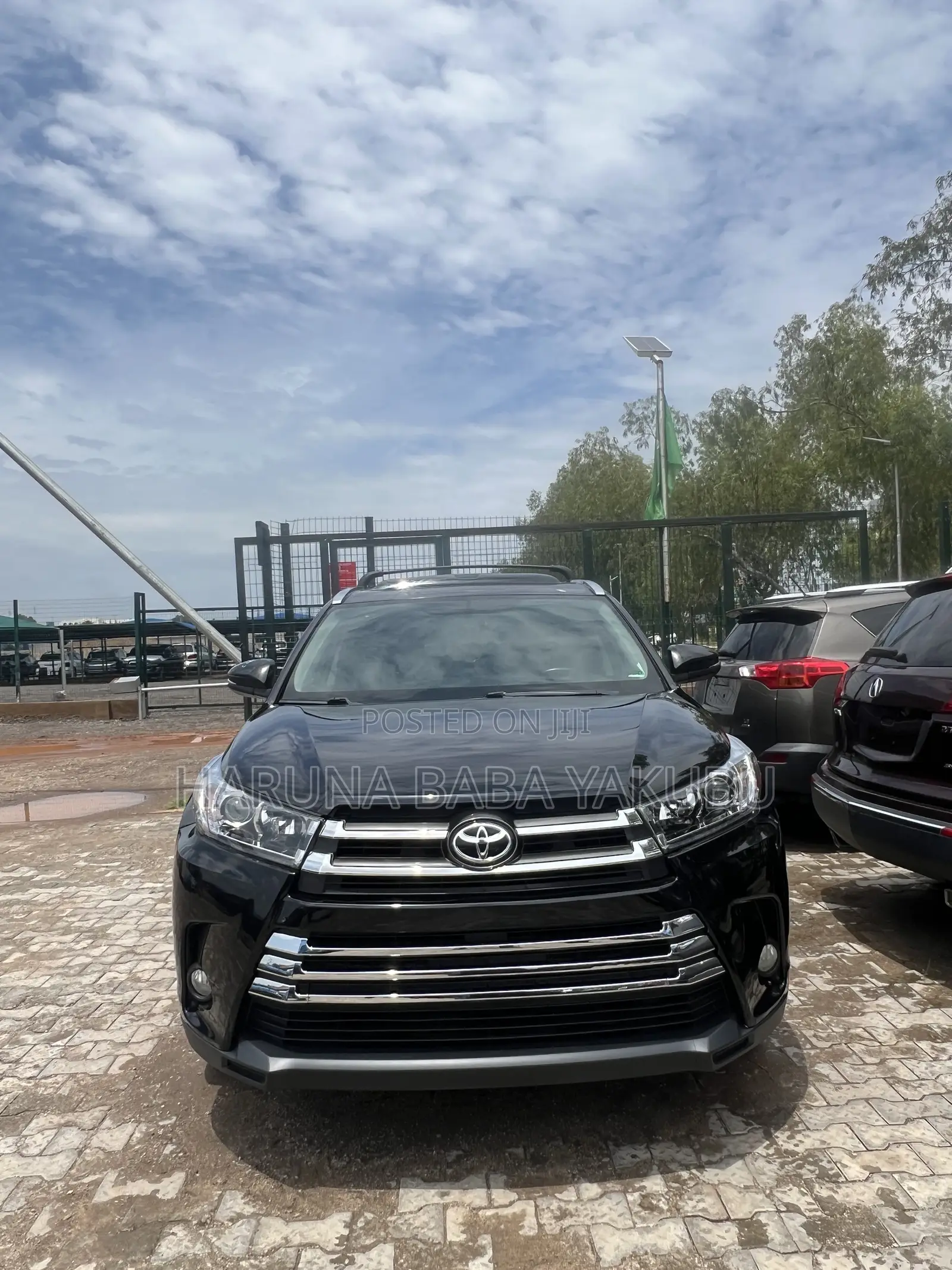 Toyota Highlander XLE 4x2 V6 (3.5L 6cyl 8A) 2018 Black