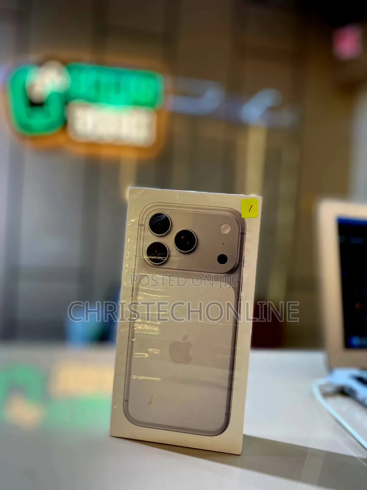 New Apple iPhone 17 Pro Max 256 GB White