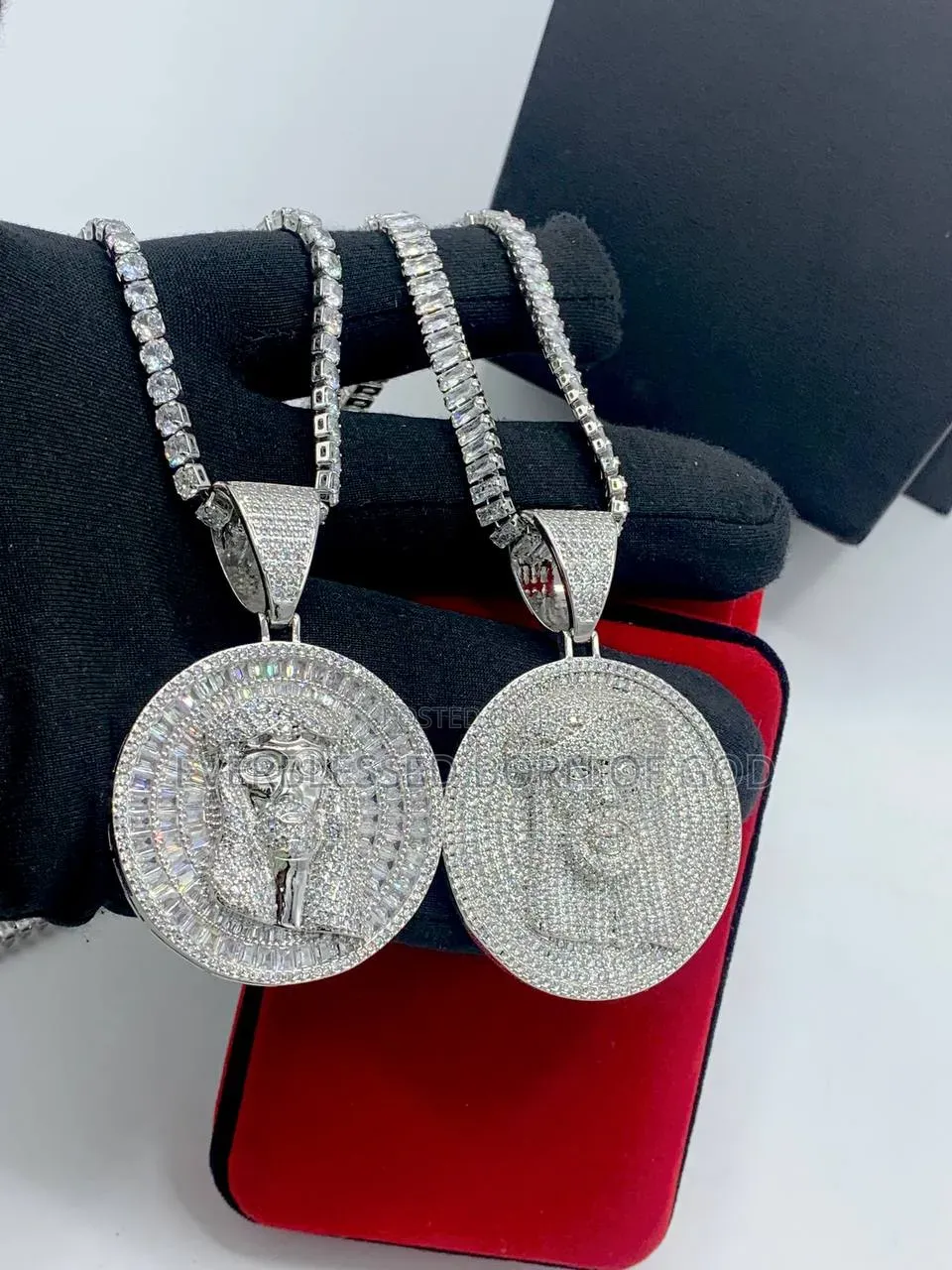 Quality Zirconia Tennis Neck Chain and Jesus Pendant