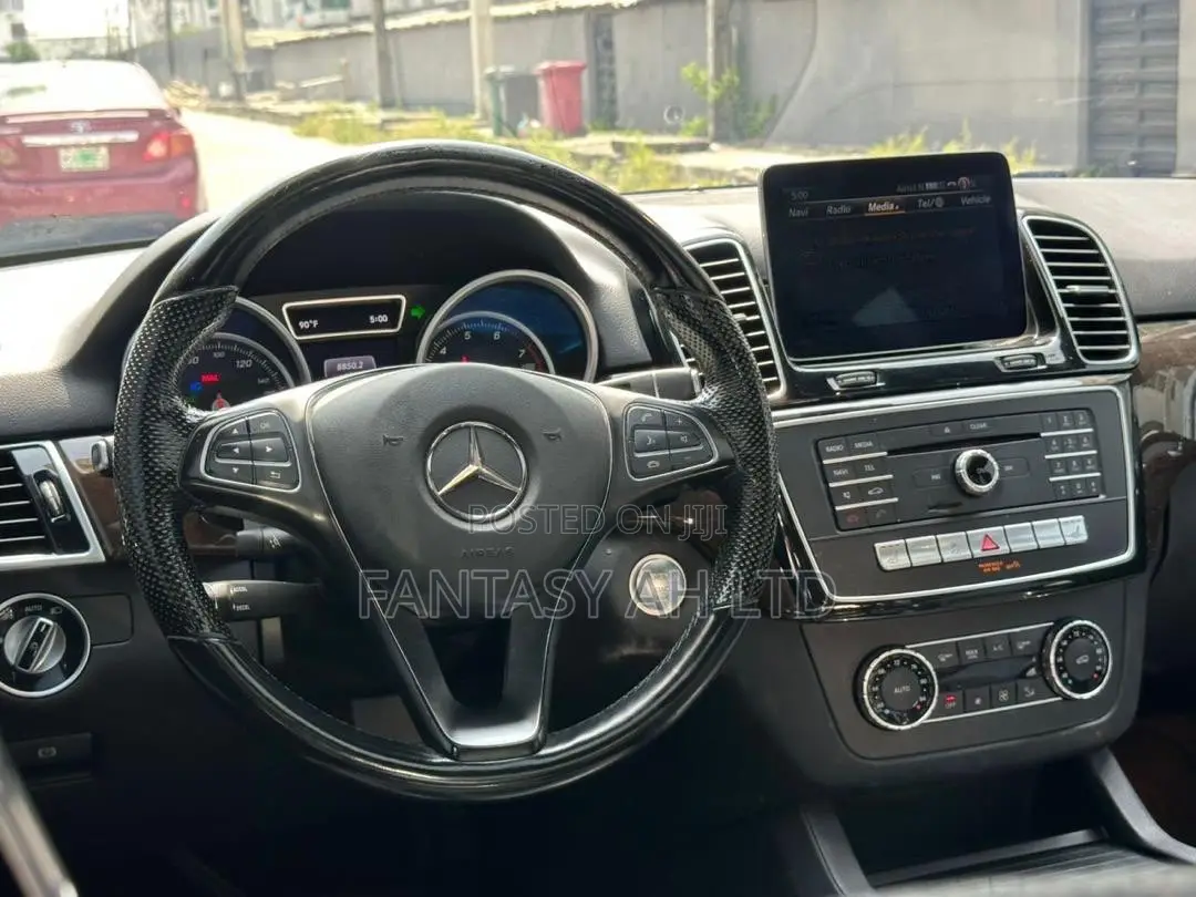 Mercedes-Benz GLE-Class 2016