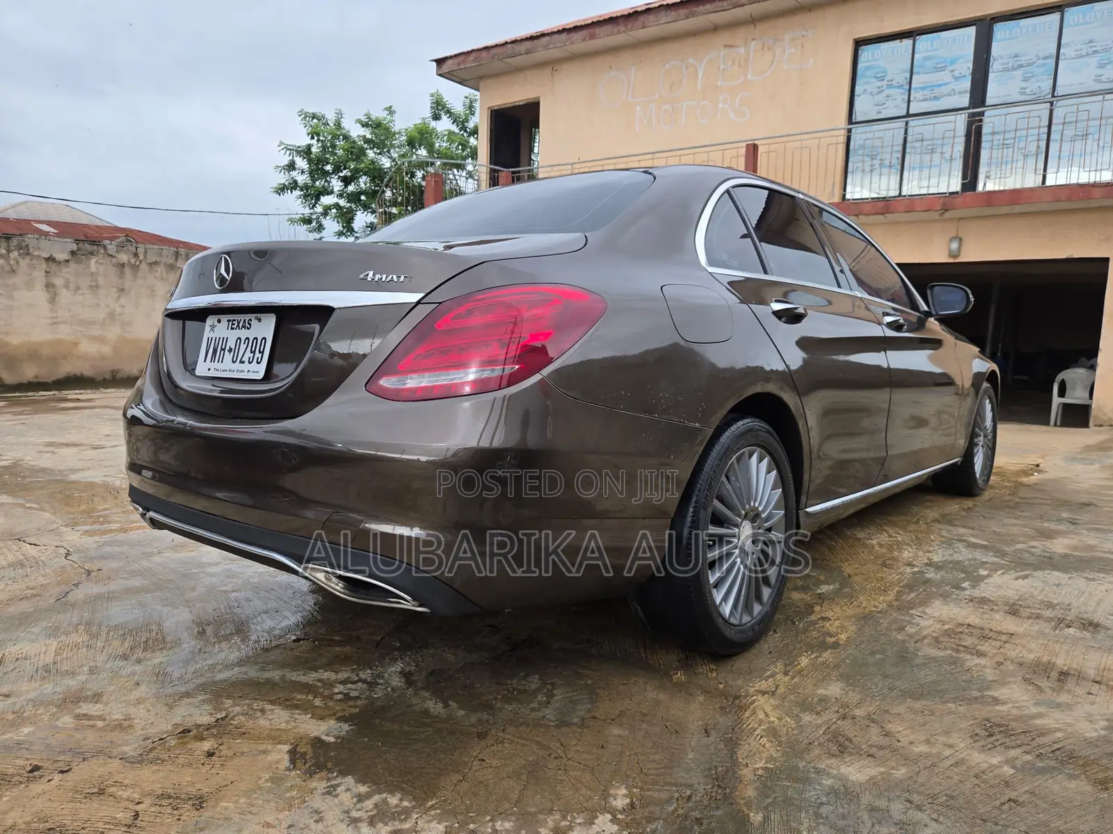 Mercedes-Benz C300 2015 Brown