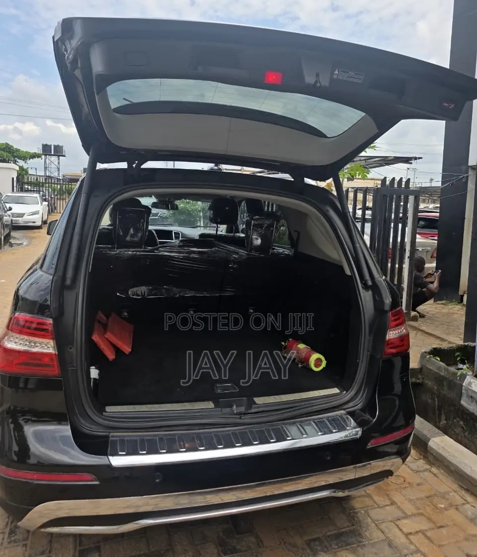 Mercedes-Benz M Class 2012 Black