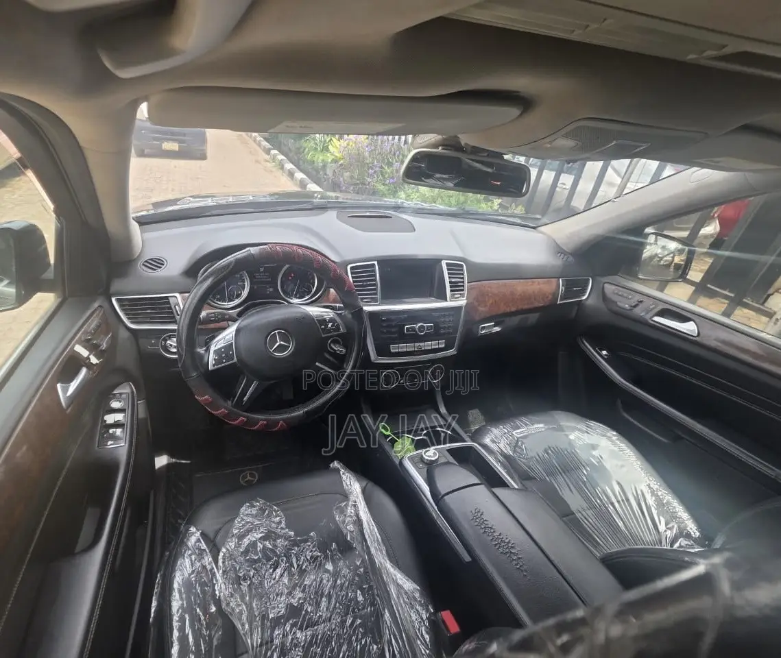 Mercedes-Benz M Class 2012 Black