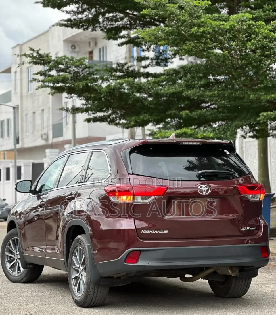 Toyota Highlander 2020 Red