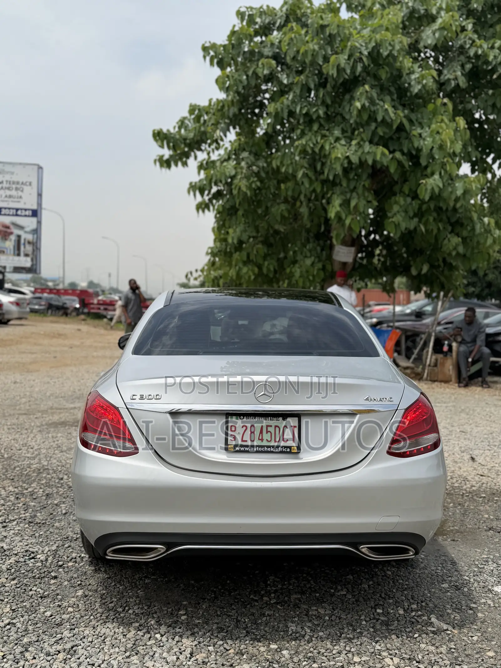 Mercedes-Benz C300 2016 Silver