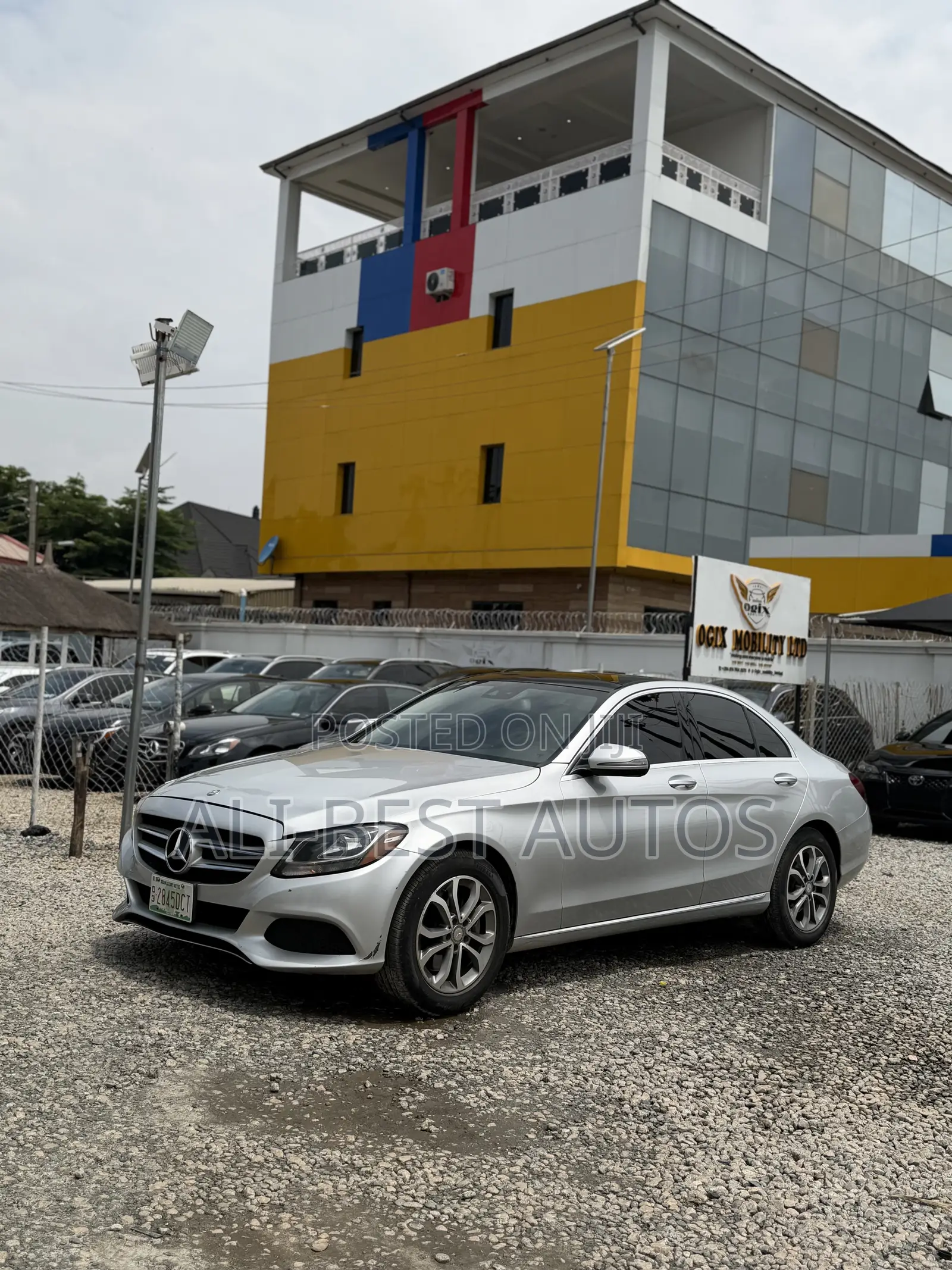 Mercedes-Benz C300 2016 Silver