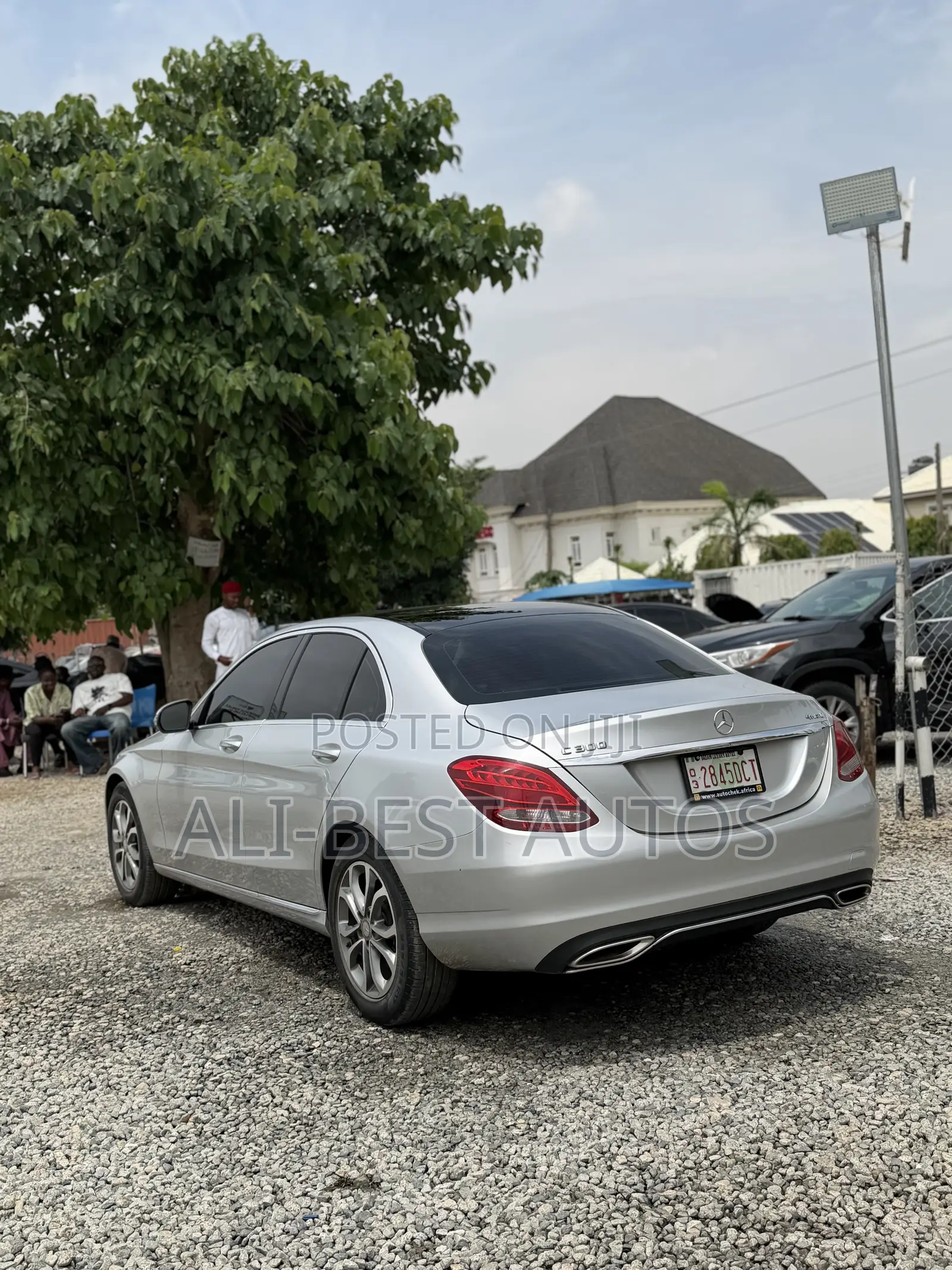 Mercedes-Benz C300 2016 Silver