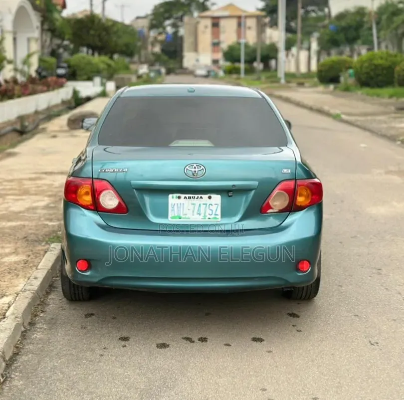 Toyota Corolla LE 4dr Sedan (1.8L 4cyl 4A) 2010 Green
