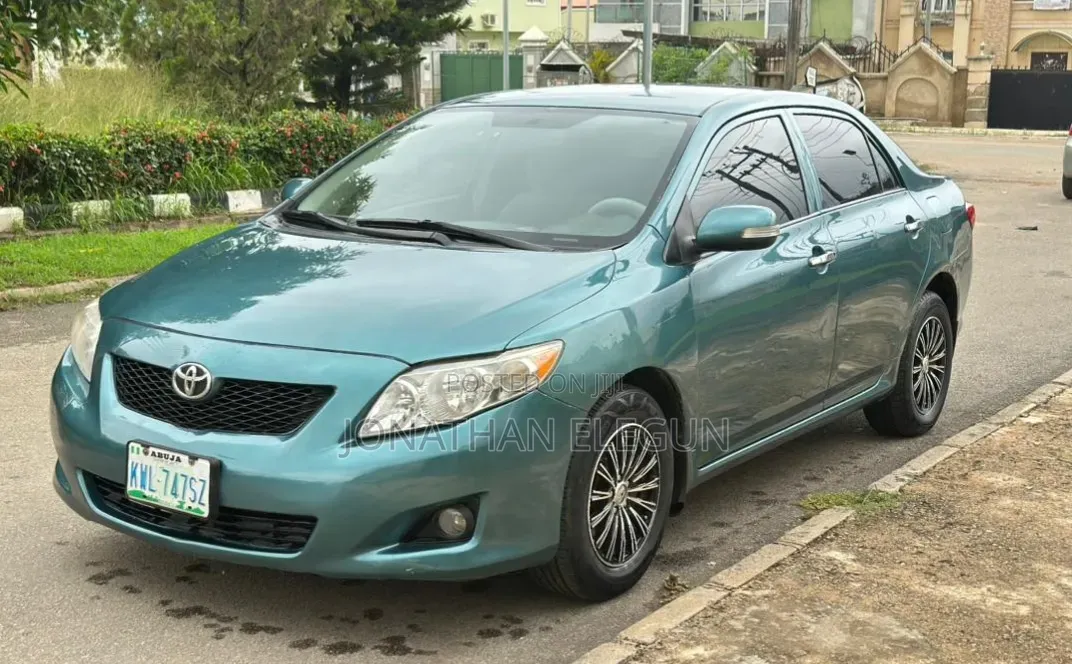 Toyota Corolla LE 4dr Sedan (1.8L 4cyl 4A) 2010 Green