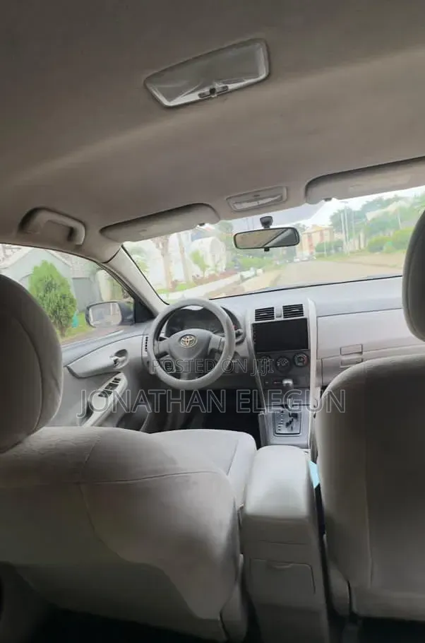 Toyota Corolla LE 4dr Sedan (1.8L 4cyl 4A) 2010 Green